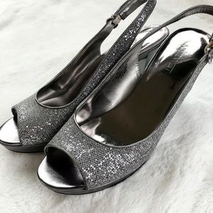 Nine West Silver Sparkle Dress Shoes, Women’s 8 M